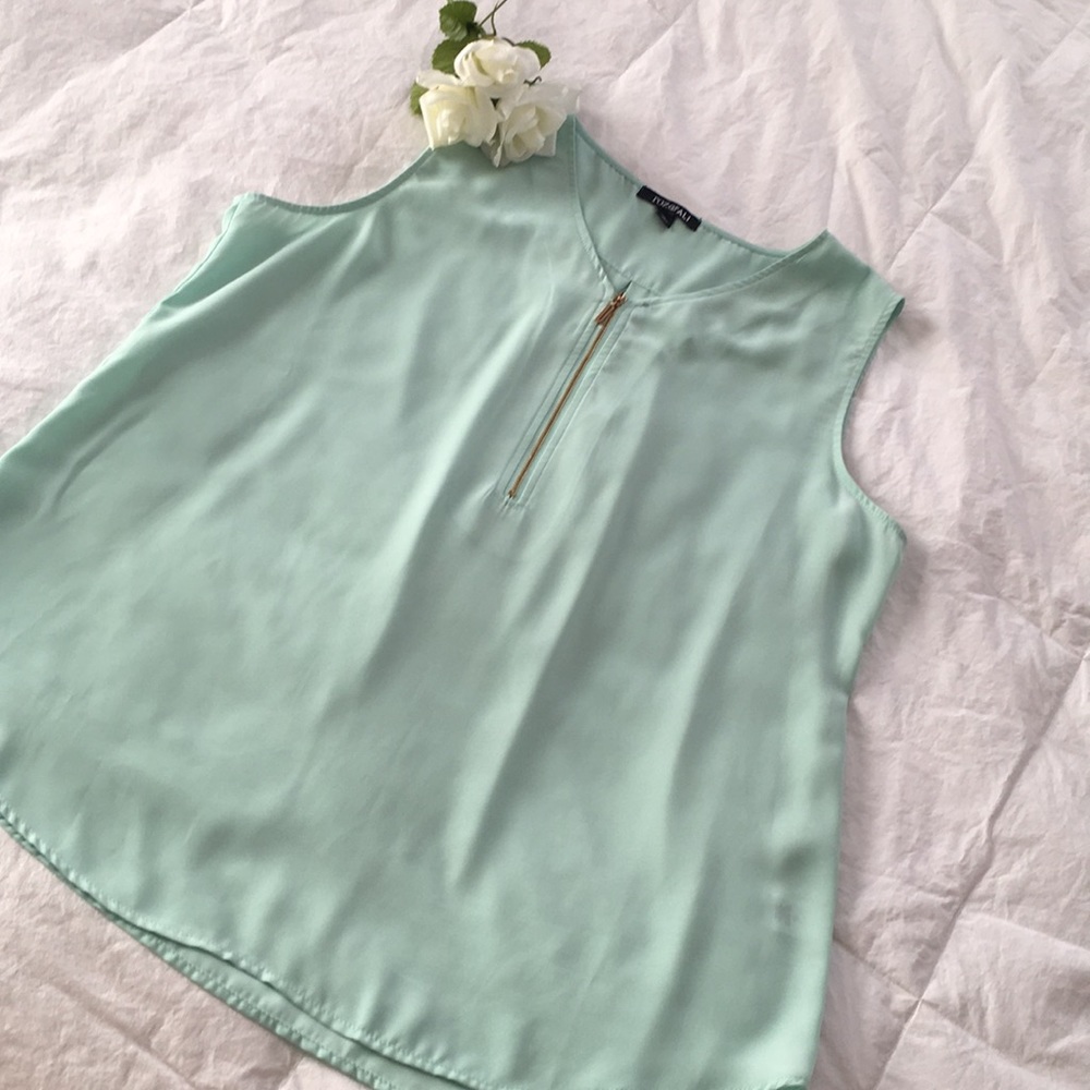 *Rox & Ali sleeveless dressy tunic top